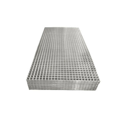 Revestimiento galvanizado Color plateado Suavidad y resistencia al desgaste Panel de rejilla de barras de acero soldado para construcción de paredes de jardín